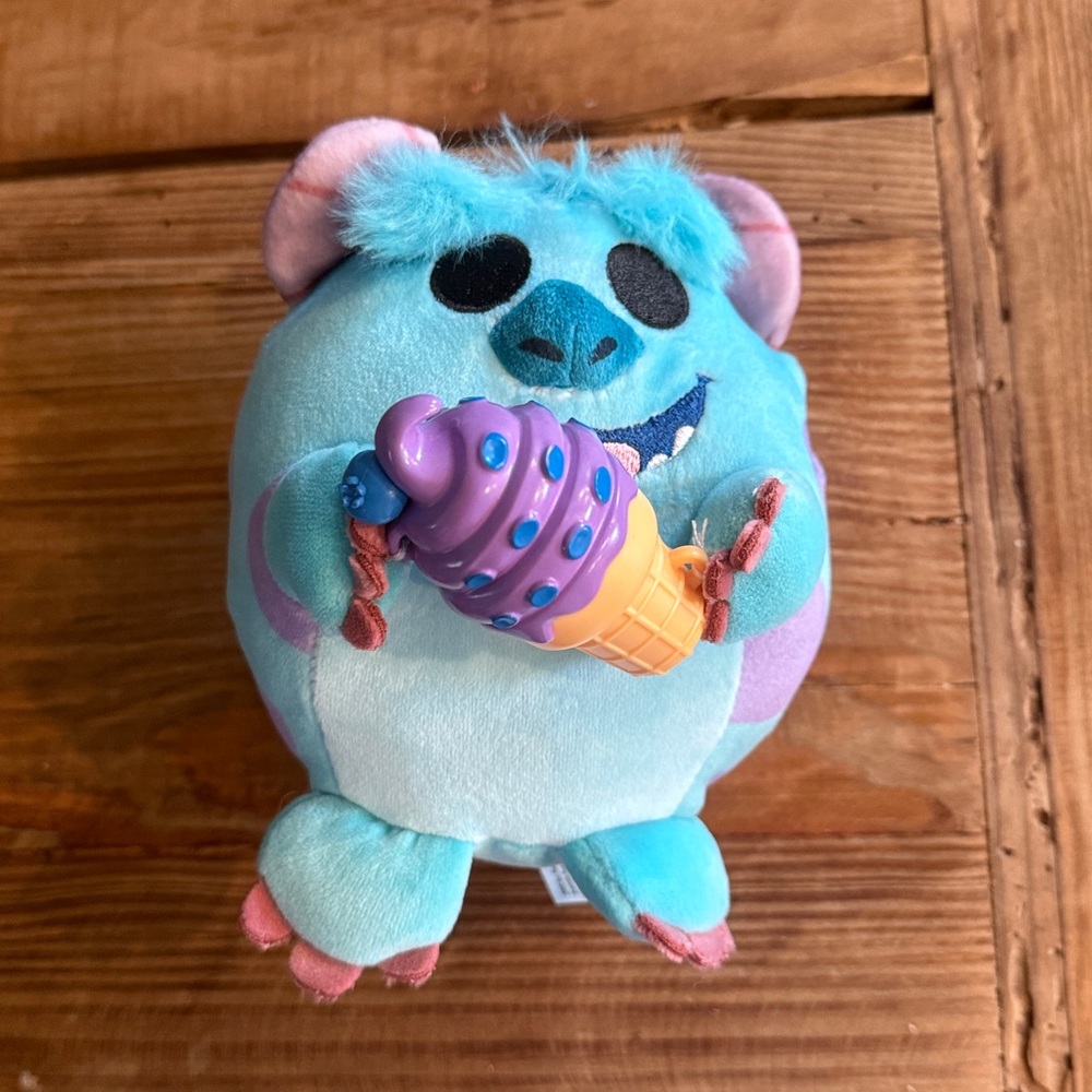 Zuru Disney Mystery Snackles Sully